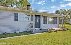 700 Rugby Ave, Jamestown, TN 38556
