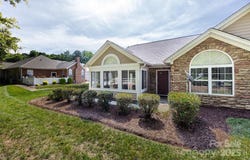 6811 Ledgestone Place, Charlotte, NC 28227
