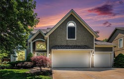 21605 W 98th Terrace, Lenexa, KS 66220