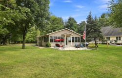 10111 Peppermill Lane, Canadian Lakes, MI 49346