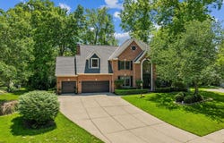 1229 Whispering Meadow Court, New Albany, OH 43054