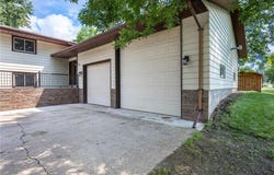 135 Knollwood Street W, Annandale, MN 55302