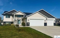 14 Kodiak Court, North Mankato, MN 56003