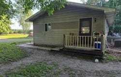 11828 E White Road, Ravenna, MI 49451