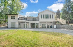 320 Fingerlake Rd, Penhook, VA 24137