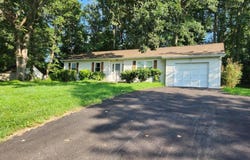 167 Asbury Anderson Road, Franklin Twp., NJ 08802-1042