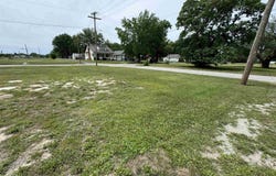 635 N BEECH Street, Centralia, IL 62801