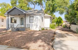 325 S Prairie Ave, Pueblo, CO 81005