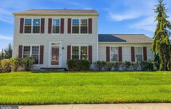 7 BUTTONWOOD Court, NEWARK, DE 19702