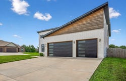 5788 E Pearson Parkway, Strafford, MO 65757