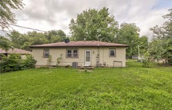 1416 Kiowa Street, Leavenworth, KS 66048