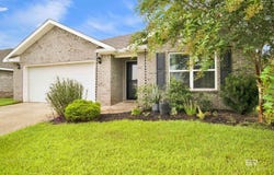 8353 Irwin Loop, Daphne, AL 36526
