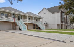 123 E 5th Street, Long Beach, MS 39560