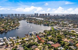 1928 NE 7th Pl, Fort Lauderdale, FL 33304