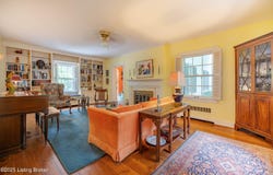 2216 Valley Vista Rd, Louisville, KY 40205