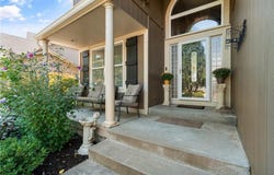 7913 W 155th Place, Overland Park, KS 66223