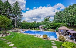 3433 Abbey Street NW, Uniontown, OH 44685
