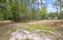 27 Cedar Bluff Lane, Oriental, NC 28571