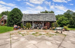 4973 Broad Street, Sugar Hill, GA 30518