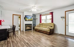 1060 Forest Oaks Street, Reno, TX 76020