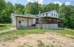 176 Knepp Rd, Deer Lodge, TN 37726
