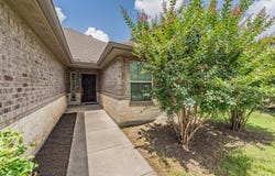 1113 Vintage Avenue, Gainesville, TX 76240