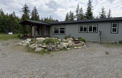 12572 E Parks Rd, Athol, ID 83801