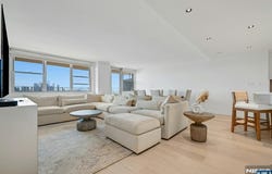 6040 Boulevard E, West New York, NJ 07093
