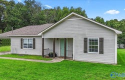695 Beulah Cut-Off Road, Boaz, AL 35950