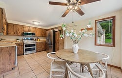 110 Four Seasons Ln, Irwin, PA 15642