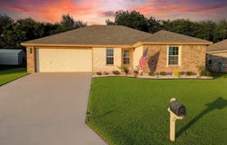 3011 Cricket Drive, Bellmead, TX 76705