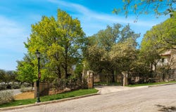 728 Garraty Circle, Terrell Hills, TX 78209