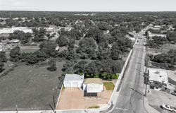 1220 Elm Street, Waco, TX 76704
