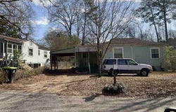 216 Lee Dr, Sylacauga, AL 35150