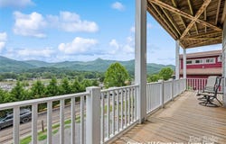 113 Bronco Way, Waynesville, NC 28785