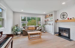 5 Patricia Place, Essex, VT 05452