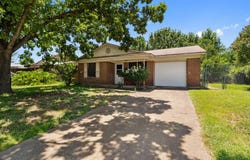 2911 Dupree Street, Irving, TX 75062