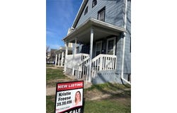 366 7TH Avenue SW, Cedar Rapids, IA 52404