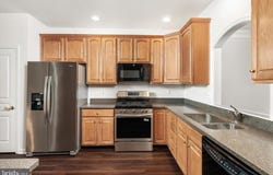 46 SPARROW, HAMILTON, NJ 08690