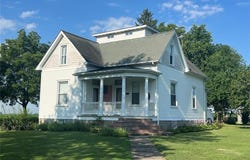 401 S Sixth Street, New Douglas, IL 62074