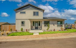 1099 SE Windsong DR, Cascade Locks, OR 97014