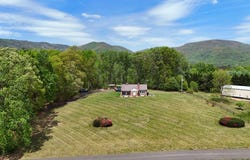60 Edwin Lane, Cana, VA 24317