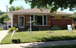 8383 Dixie Lane, Dearborn Heights, MI 48127