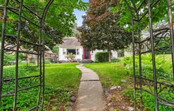 605 N 34th Ave E, Duluth, MN 55804