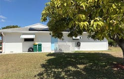 9212 NW 81st Ct, Tamarac, FL 33321