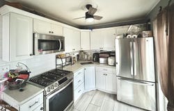 4 Abbey Place, Hamilton, NJ 08610