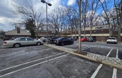 6 brunswick woods Drive, East Brunswick, NJ 08816