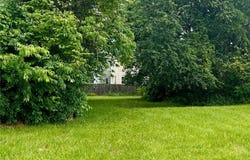Apple Avenue, Lorain, OH 44055