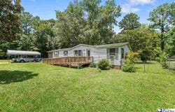 902 Piano Rd, Florence, SC 29501