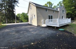 6 Tabor Road, Round Lake, NY 12151
